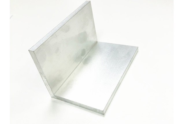 L-shaped aluminum angle 