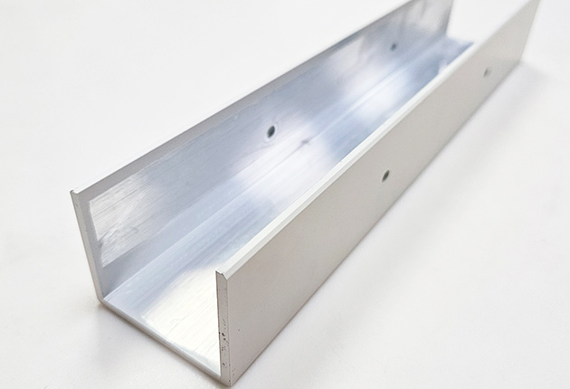 CNC Machined U-Shaped Aluminum Profile with Single-Side Powder Coating