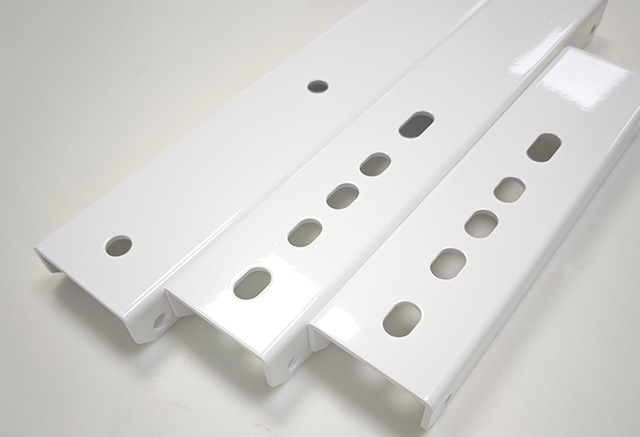 U-Shaped White Powder Coated Aluminum Profile with Punched Holes