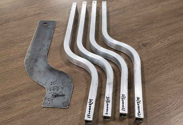center-double-bend-aluminum-profile