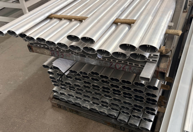 customized oval aluminum tube