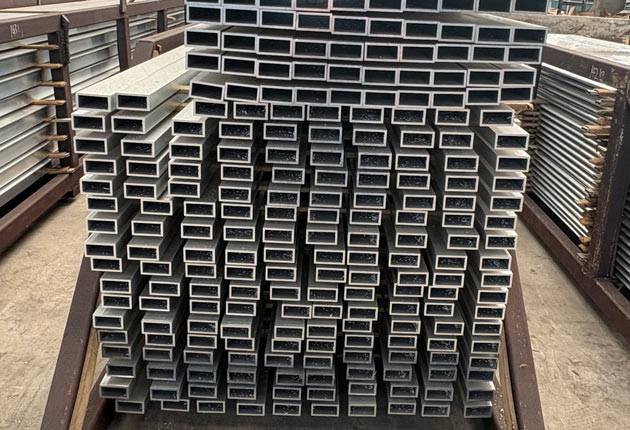 rectangular aluminum tube