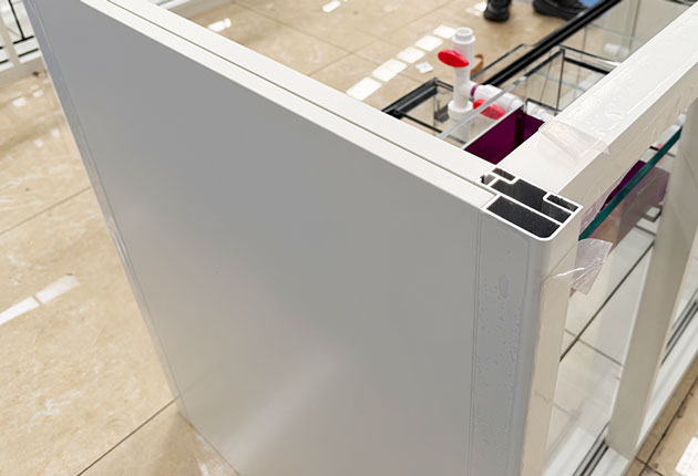 Custom rectangular aluminum profiles for large indoor fish tanks