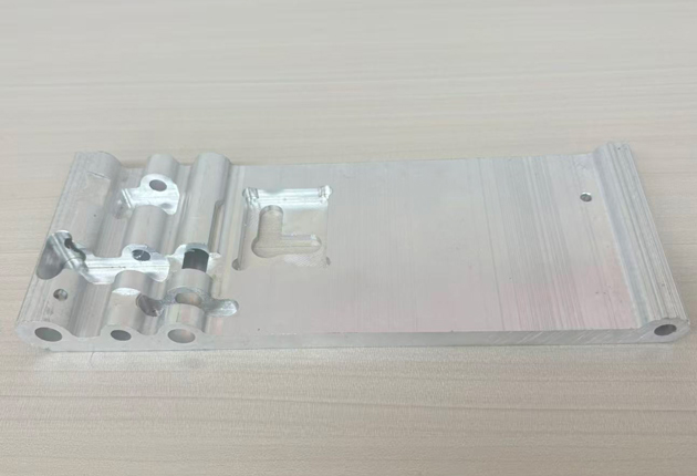 CNC Customized aluminum profiles