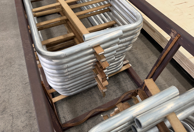 custom-bent-aluminum-tube