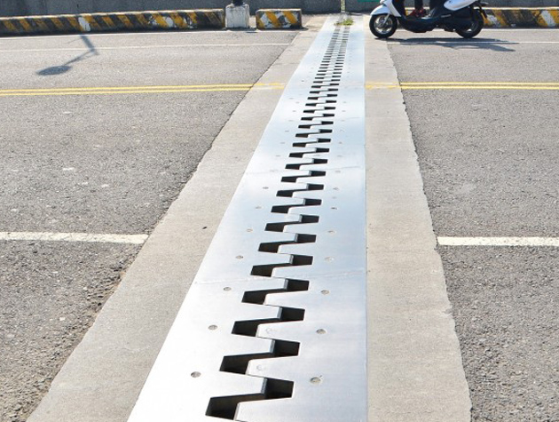 Application of Aluminum Profiles In Bridge Construction